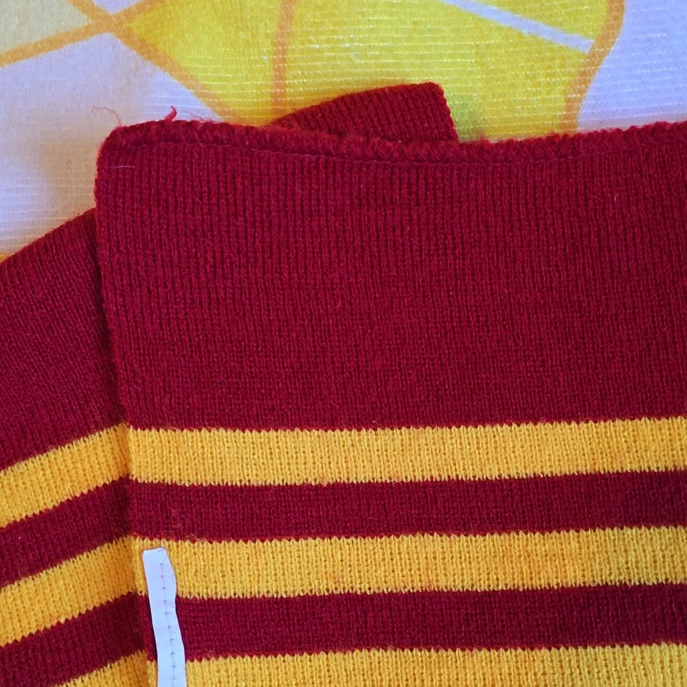 GUC - Harry Potter Hat and Scarf Set in Yellow and Red for Kids (Unisex)